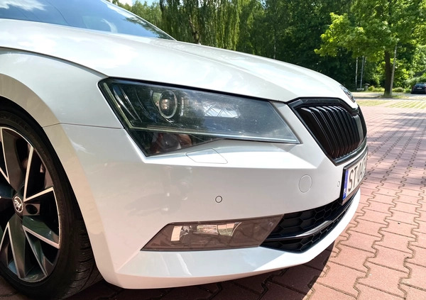 Skoda Superb cena 68000 przebieg: 234260, rok produkcji 2016 z Żory małe 667